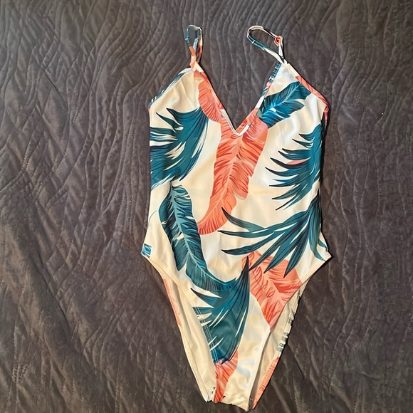 Paradise 1 piece swimsuit - Picture 1 of 4